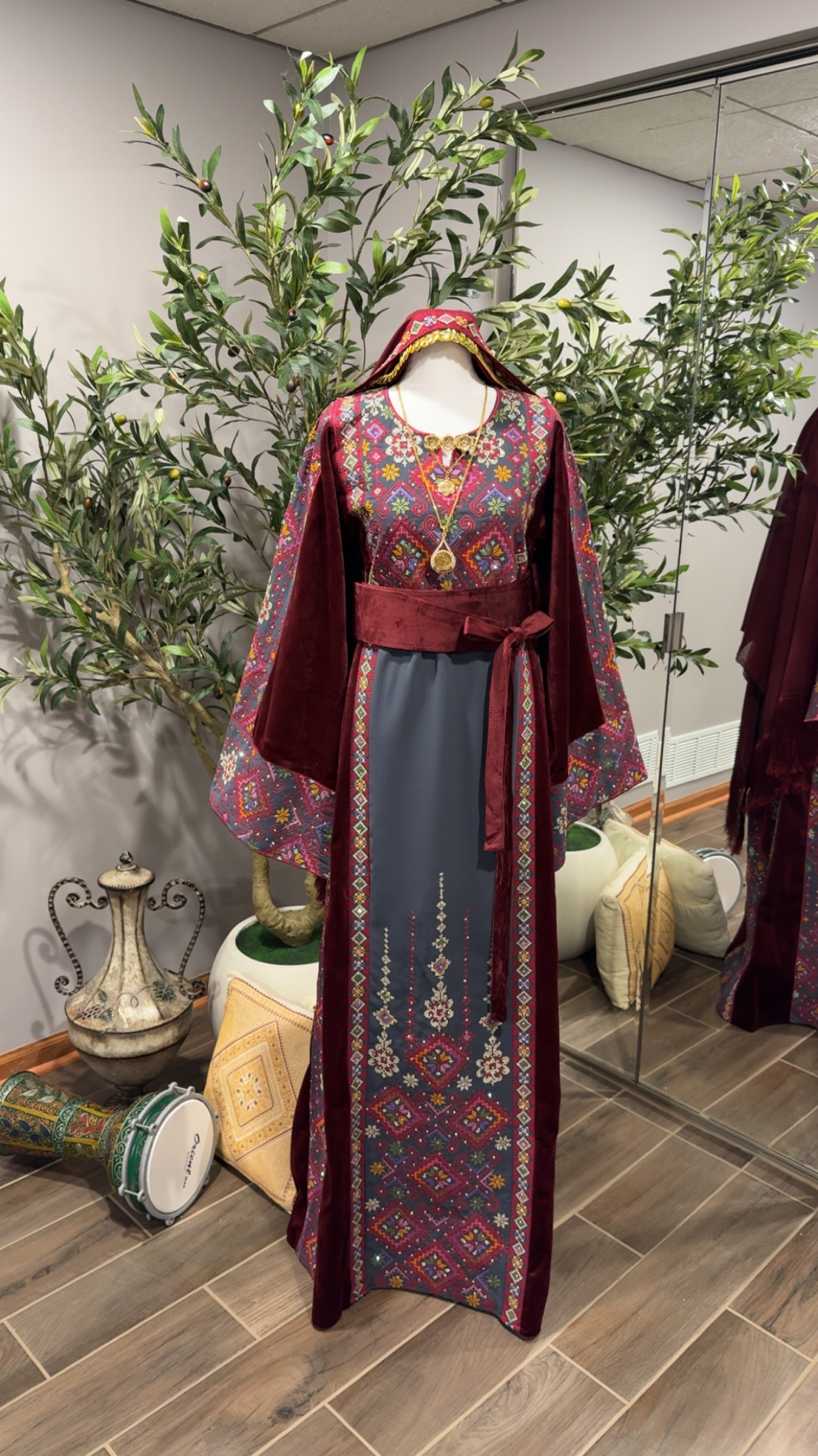 Velvet Maroon & Gray Thobe